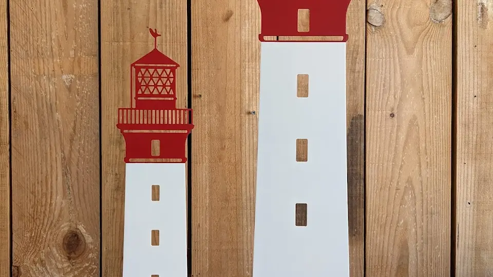 Création en forme de phare