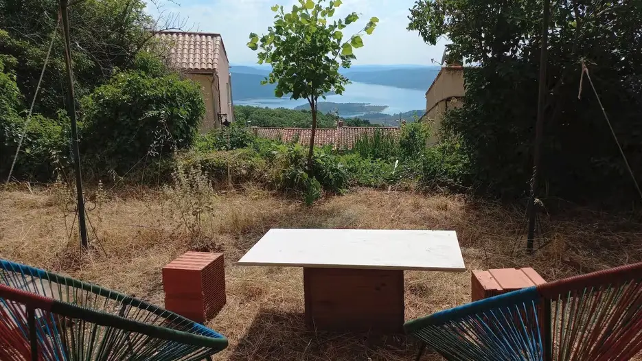 Vue sur le lac