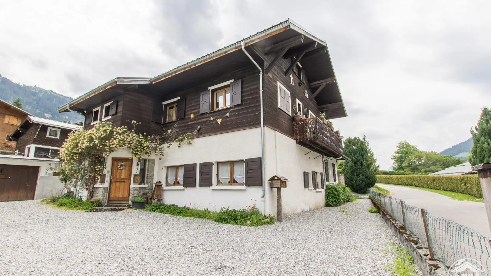 Entrée chalet extérieur - Été