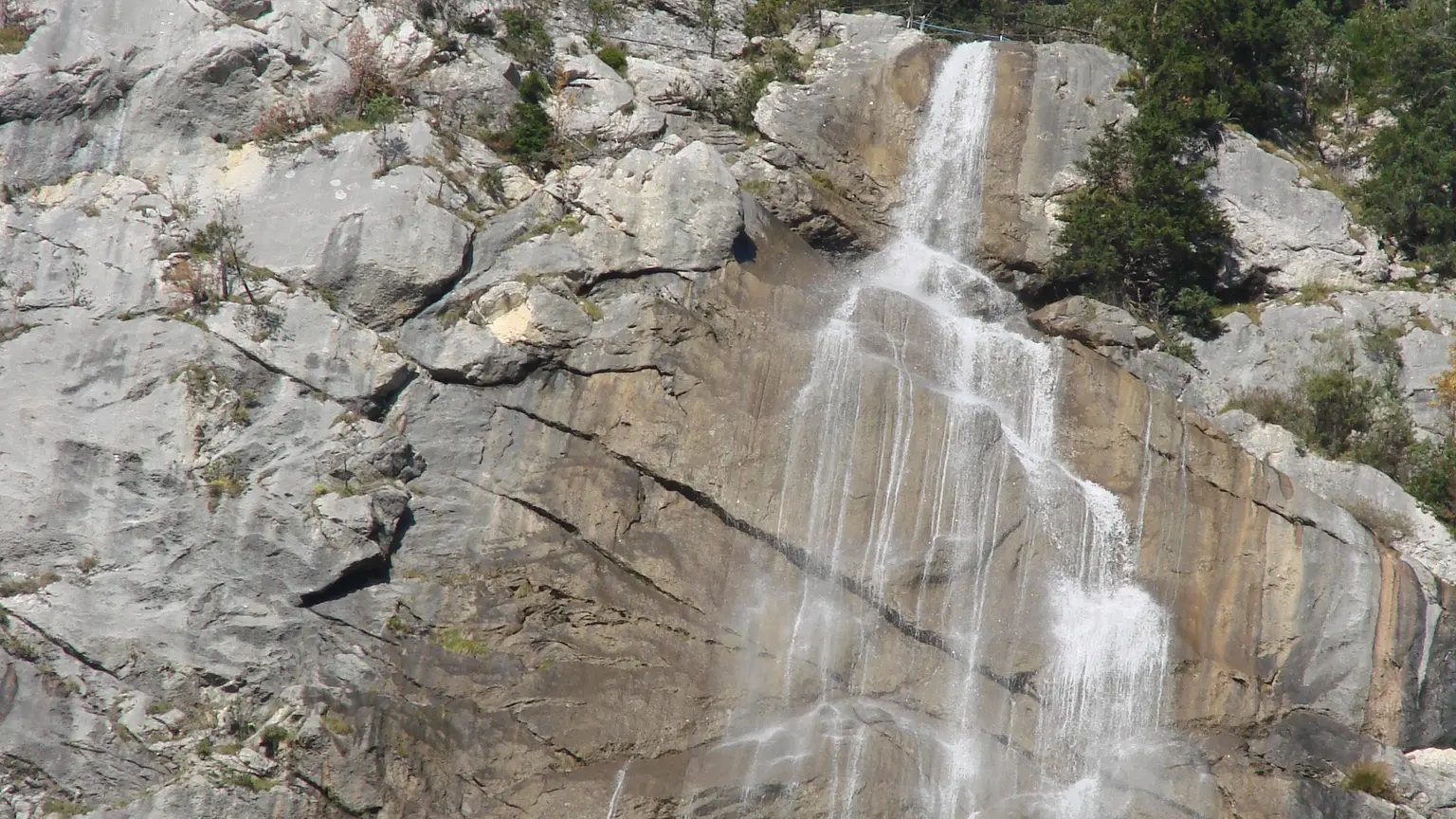 Cascade Pas du Roc Printemps