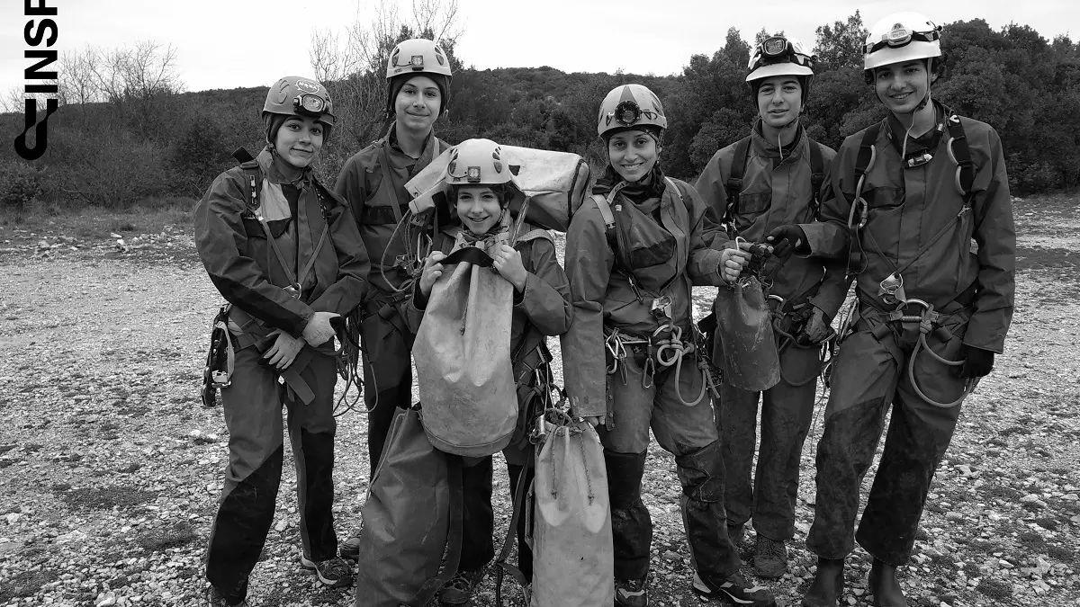 Inspire the elements : Sortie spéléo en groupe