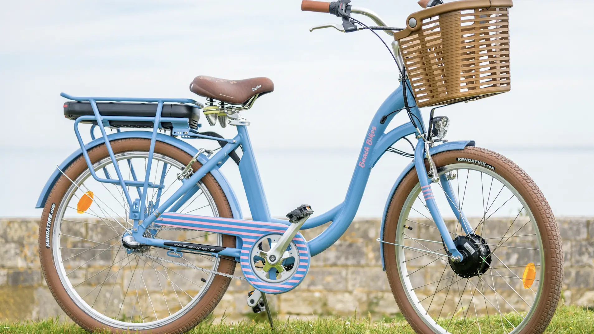 Avec 100 km d'autonomie, découvrez l'île de Ré à vélo