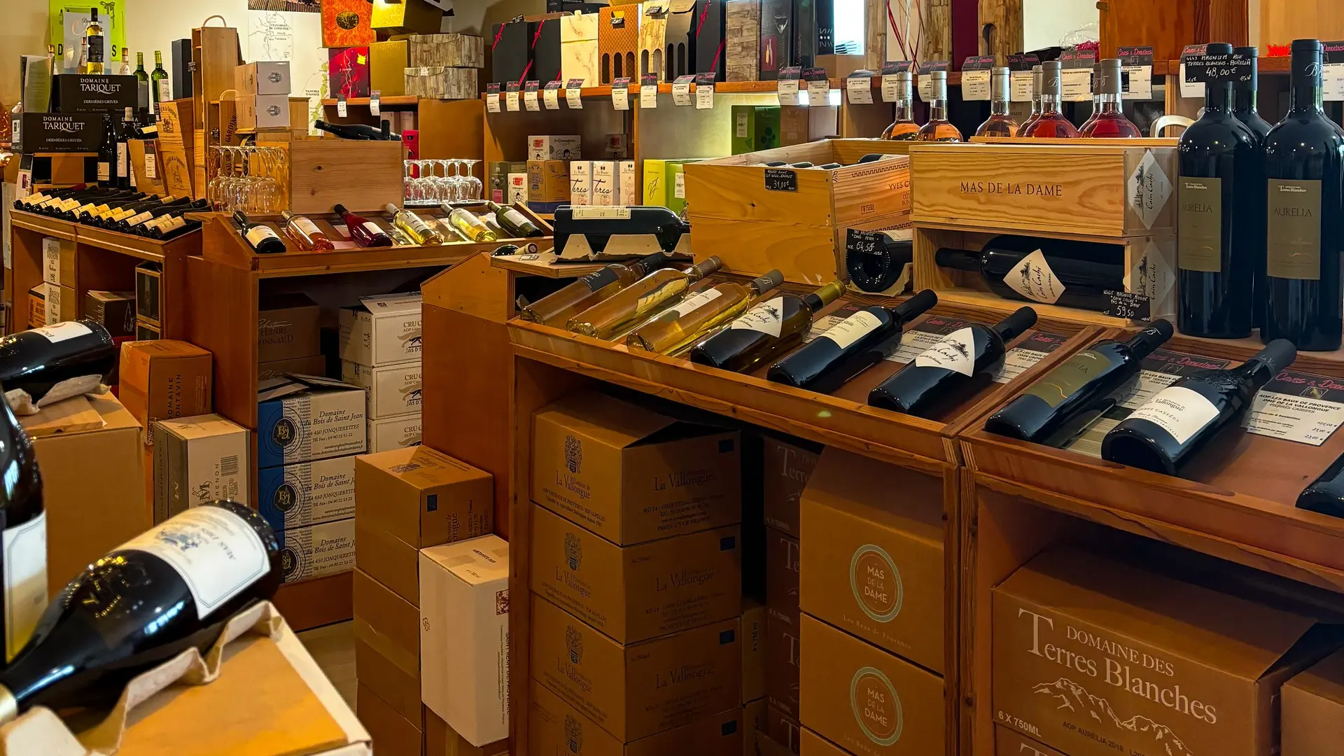 Magasin de spiritueux Caves et Domaines à Saint-Rémy-de-Provence