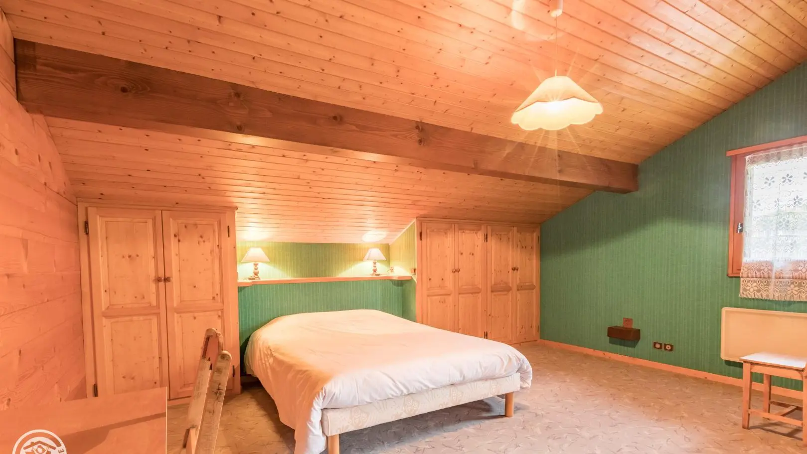 chambre 3 - 1 lit de 140x190cm - porte fenêtre Ouest accès balcon