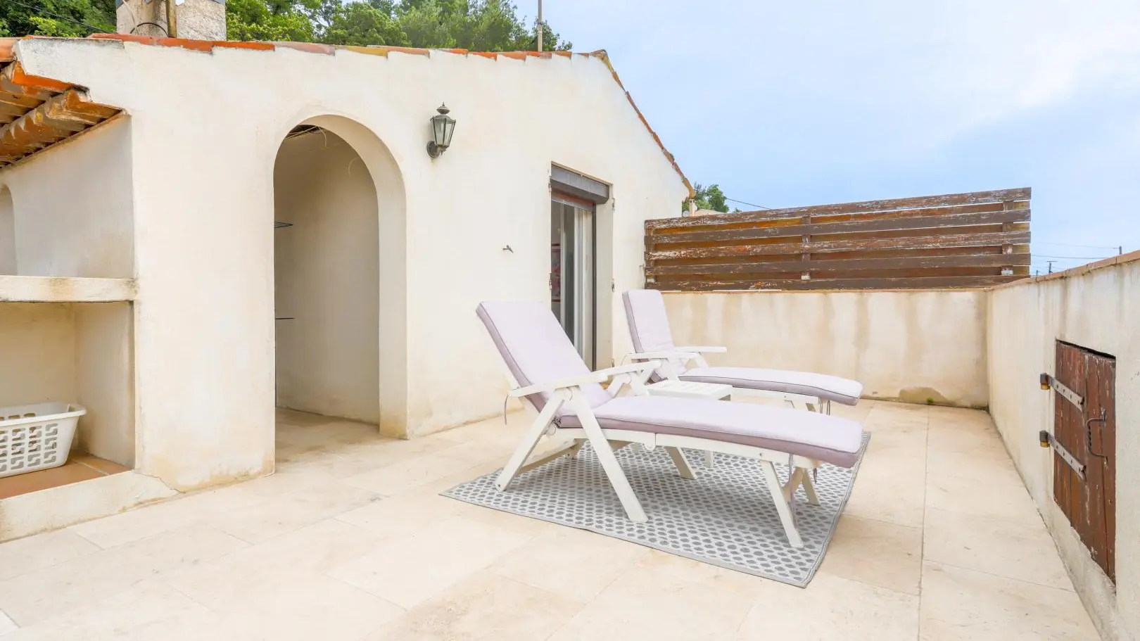 Gîte Le Clos du Noyer Renard-Terrasse-La Gaude-Gîtes de France Alpes-Maritimes