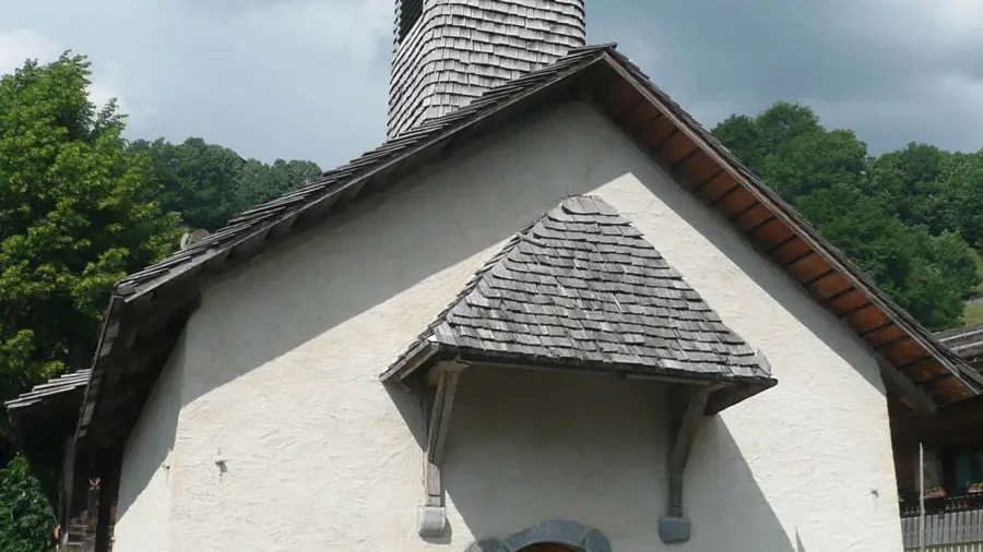 La façade de la chapelle