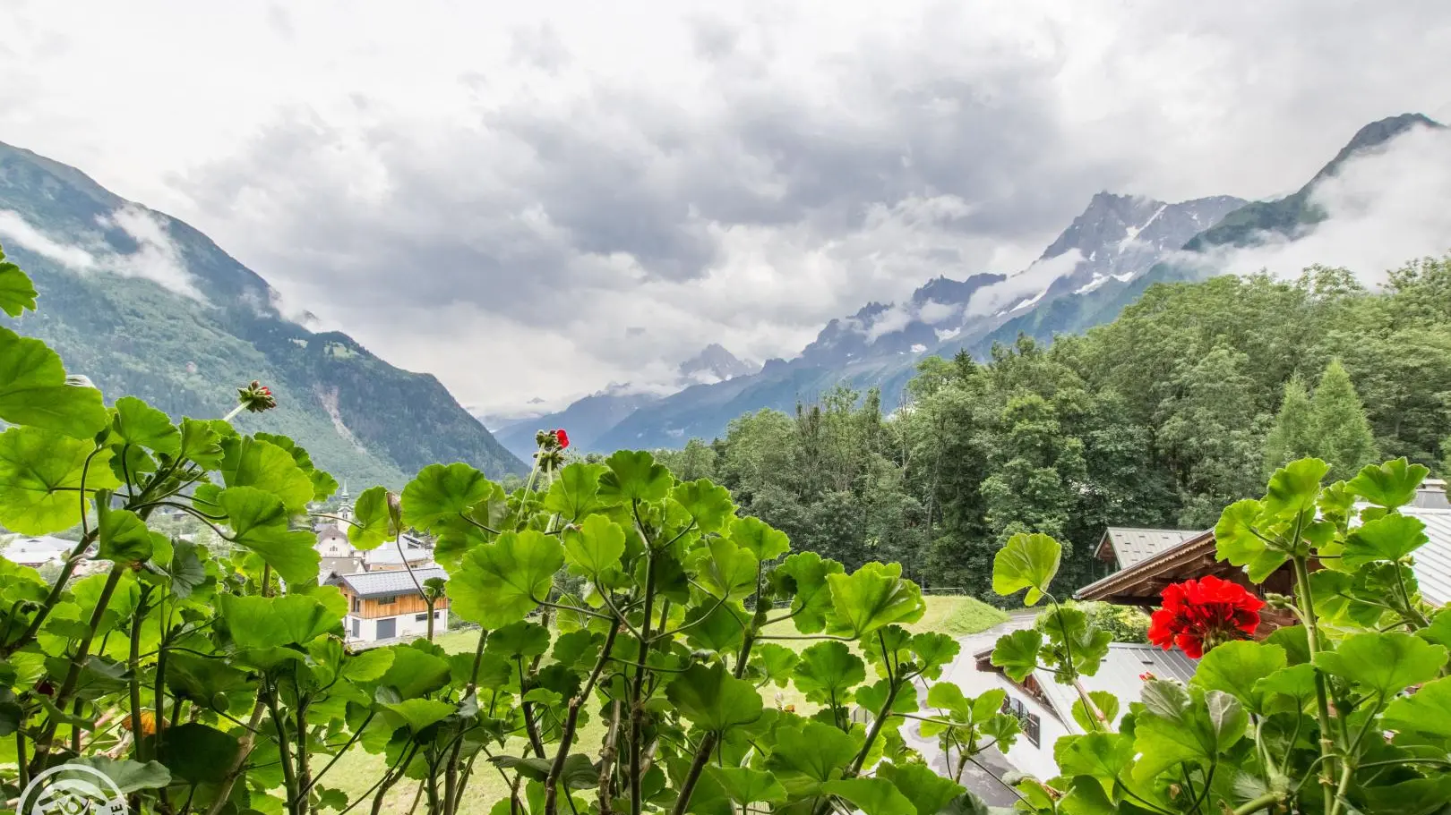 Vue du balcon sur le village des Houches