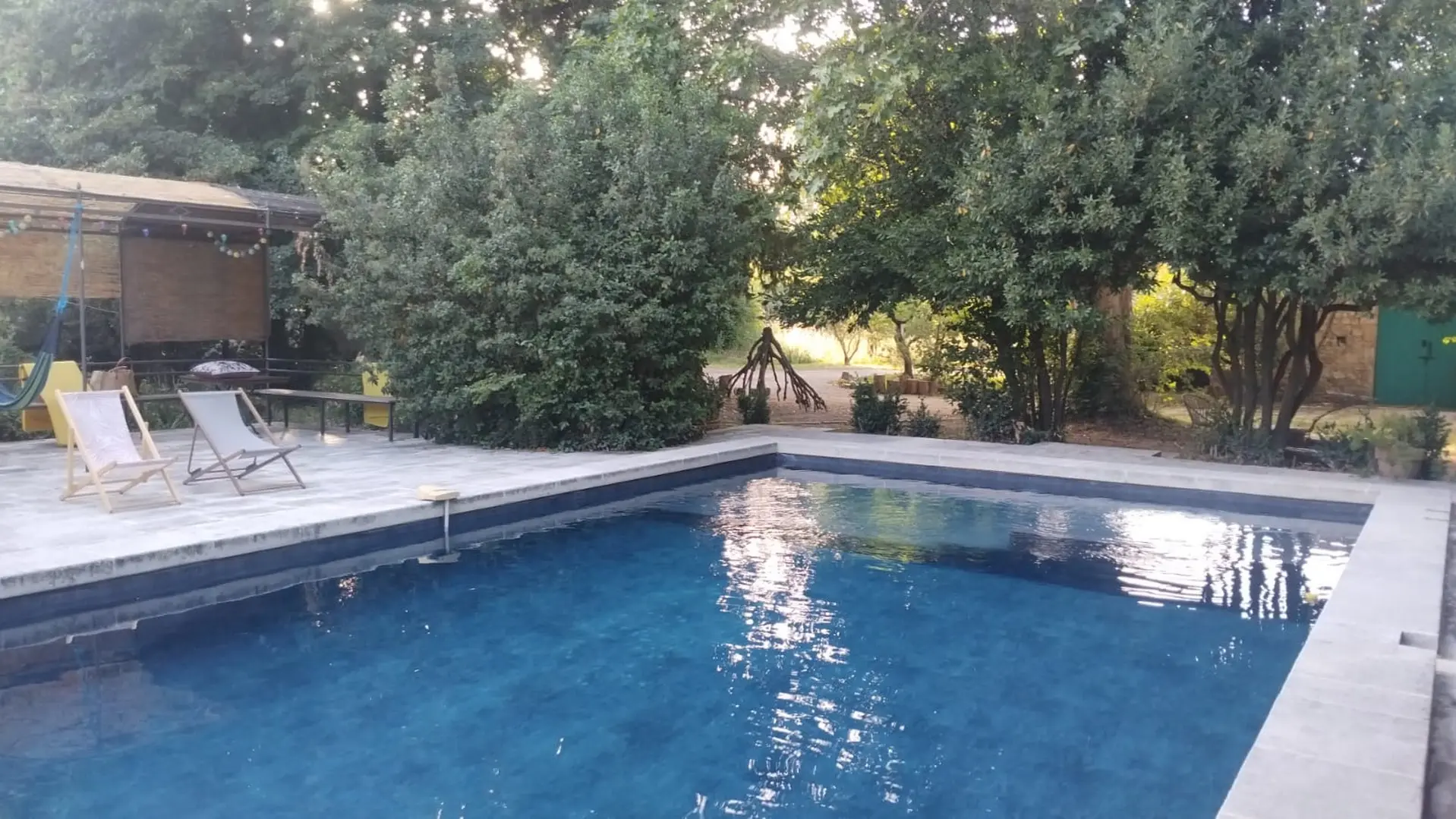 Les Sentiers de l'Abondance - Gîte Bucolique in Eygalières Swimming pool