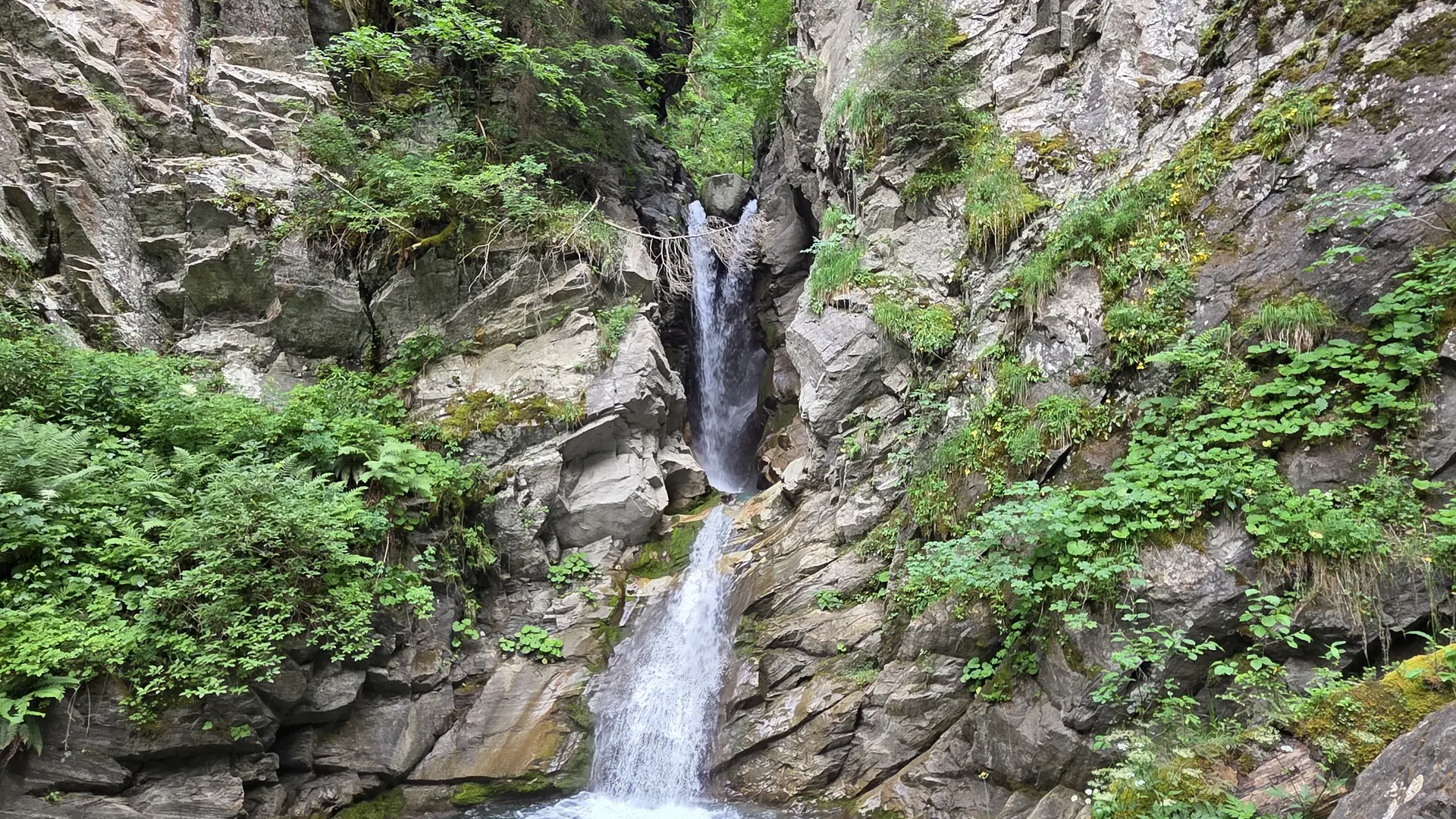 La_Cascade_de_la_Belle_au_Bois