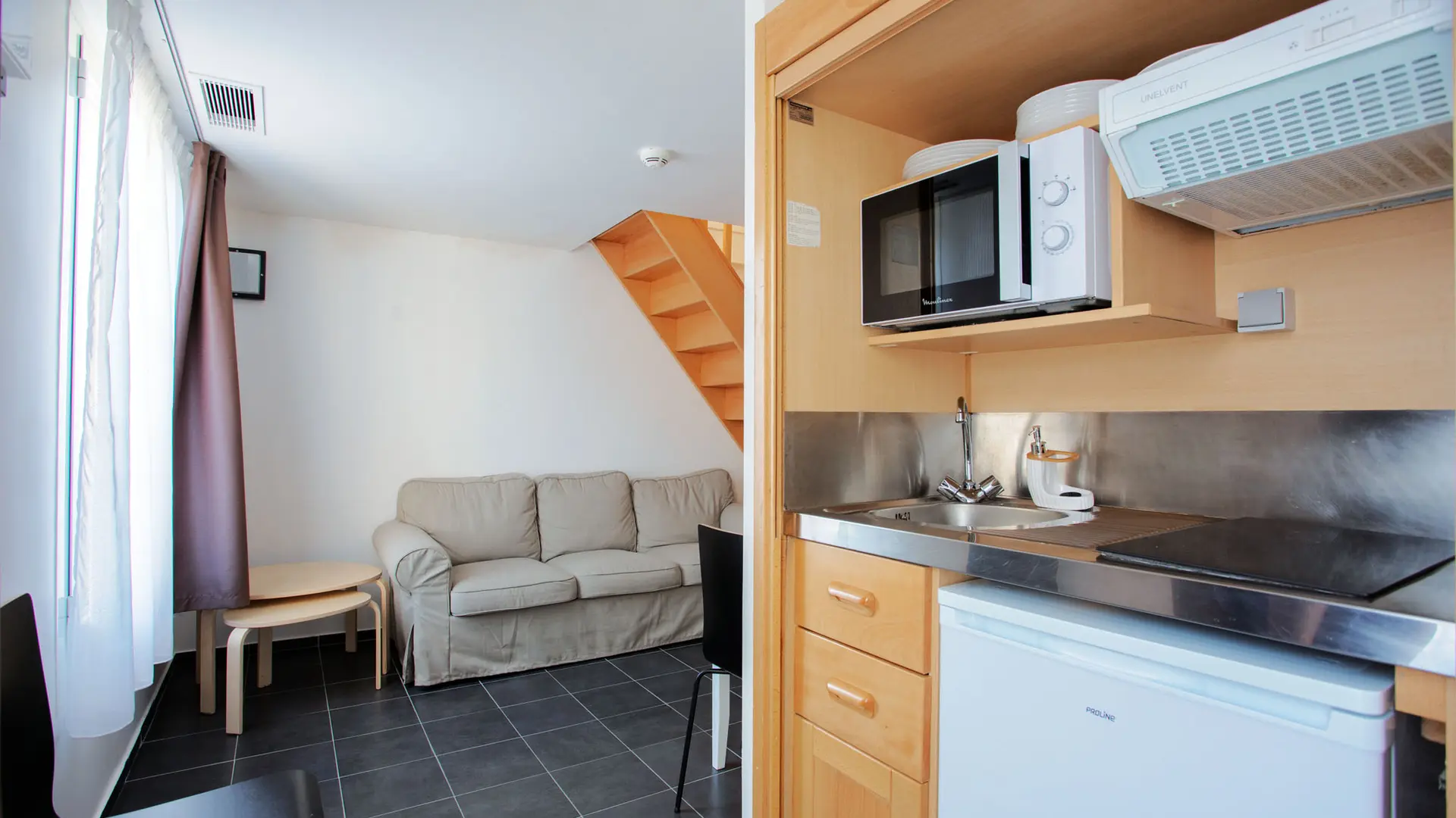 Duplex studio avec kitchenette