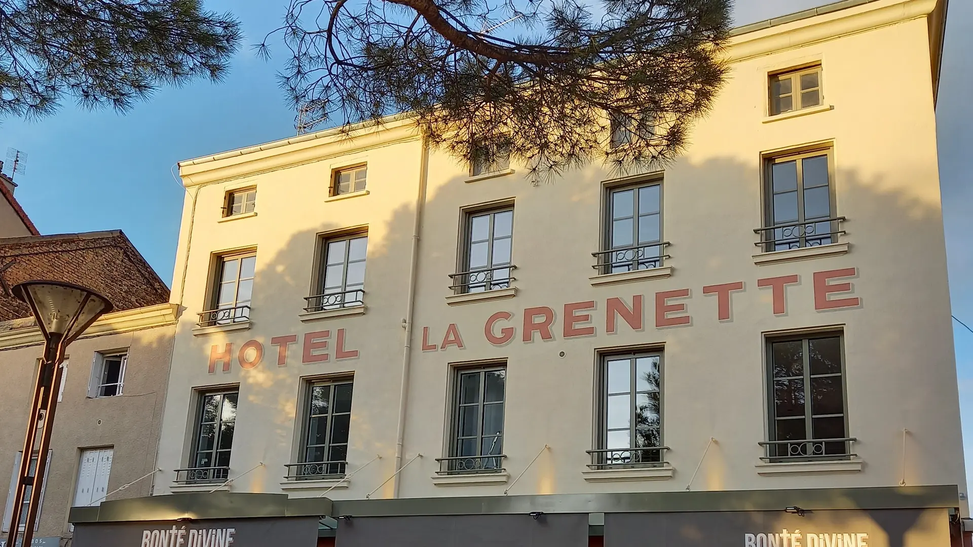 L'Hotel La Grenette