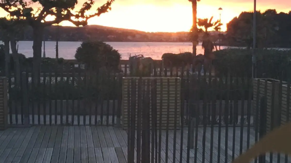 Restaurant bar à vin Le Blue Pin Rolland Saint Mandrier