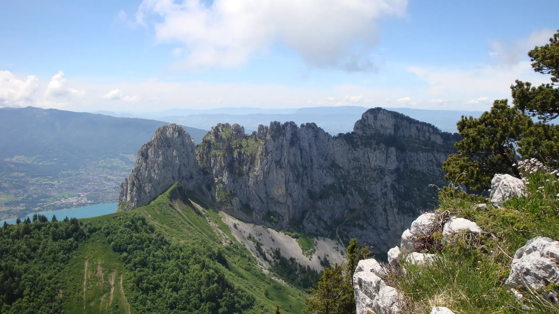 Vue sur les Dents de Lanfon