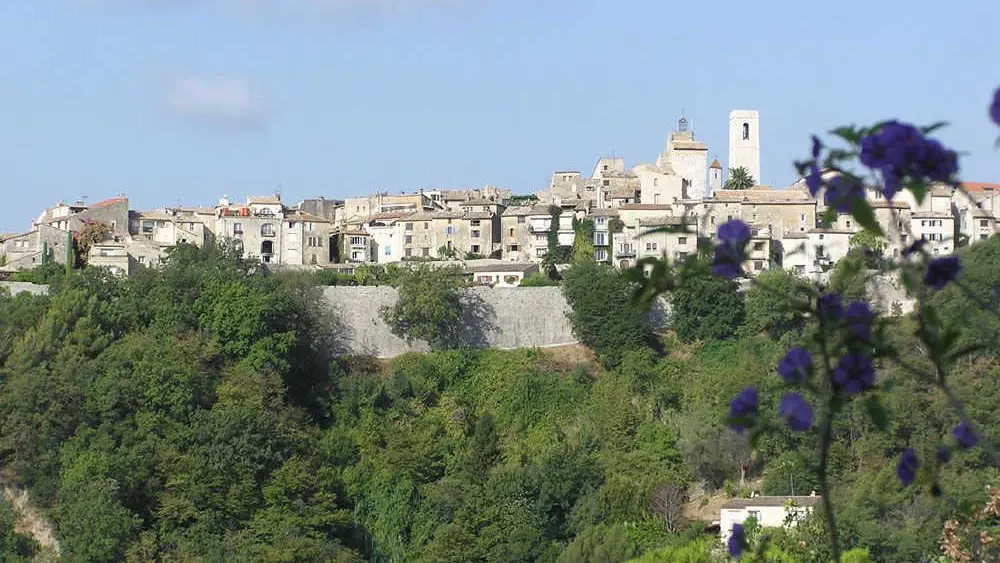 Gîte Face aux remparts de Saint-Paul - Village de St Paul de Vence - Gîtes de France Alpes-Maritimes