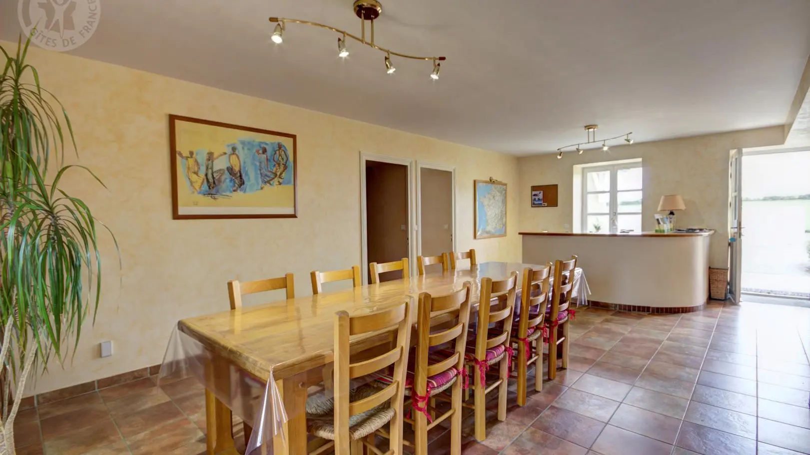 Le Beauplan 1 : pièce à vivre de 65m² avec salle à manger et salon