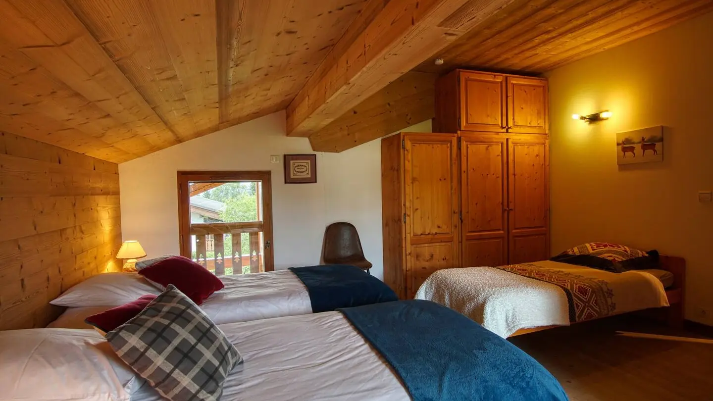 chambre 3, 2 lits jumelables, 1 lit simple