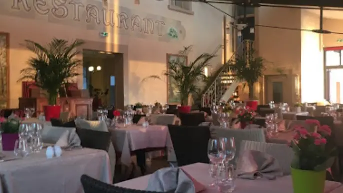 Salle intérieure du restaurant