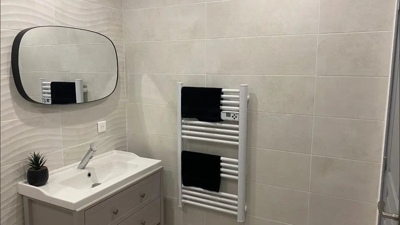 Salle d'eau Chambre 2