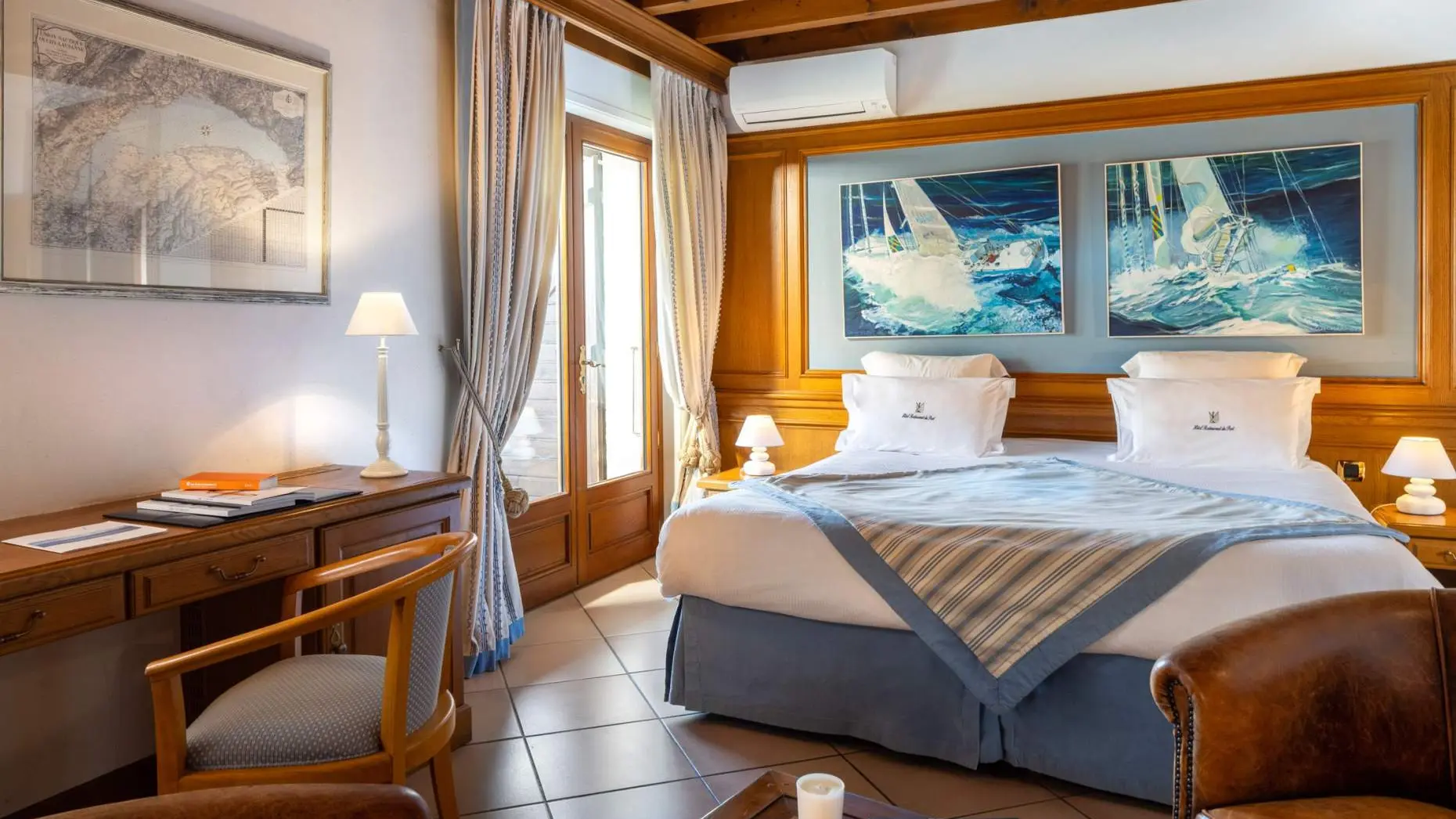 Chambre hôtel du port