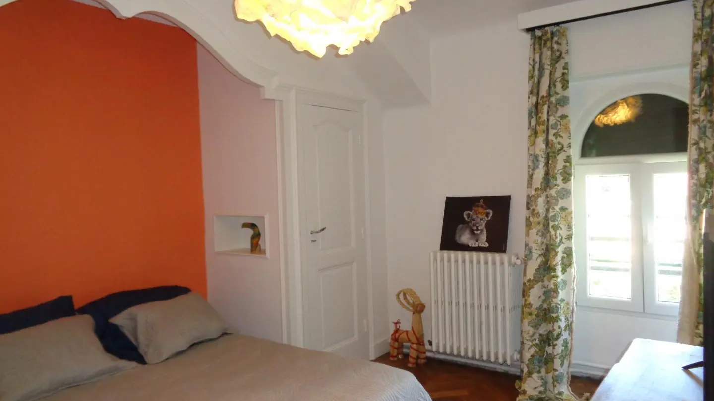 La chambre familiale Joséphine : une chambre double avec deux chambres (1 lit 160 & 1 lit 140).