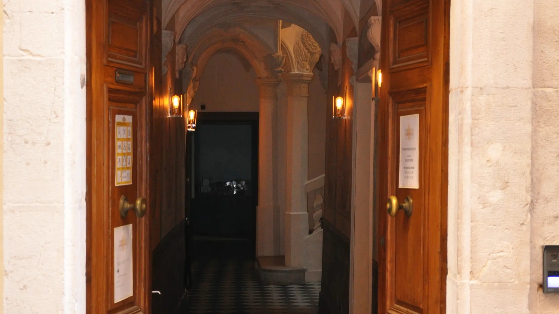 Entrée de l'hôtel particulier