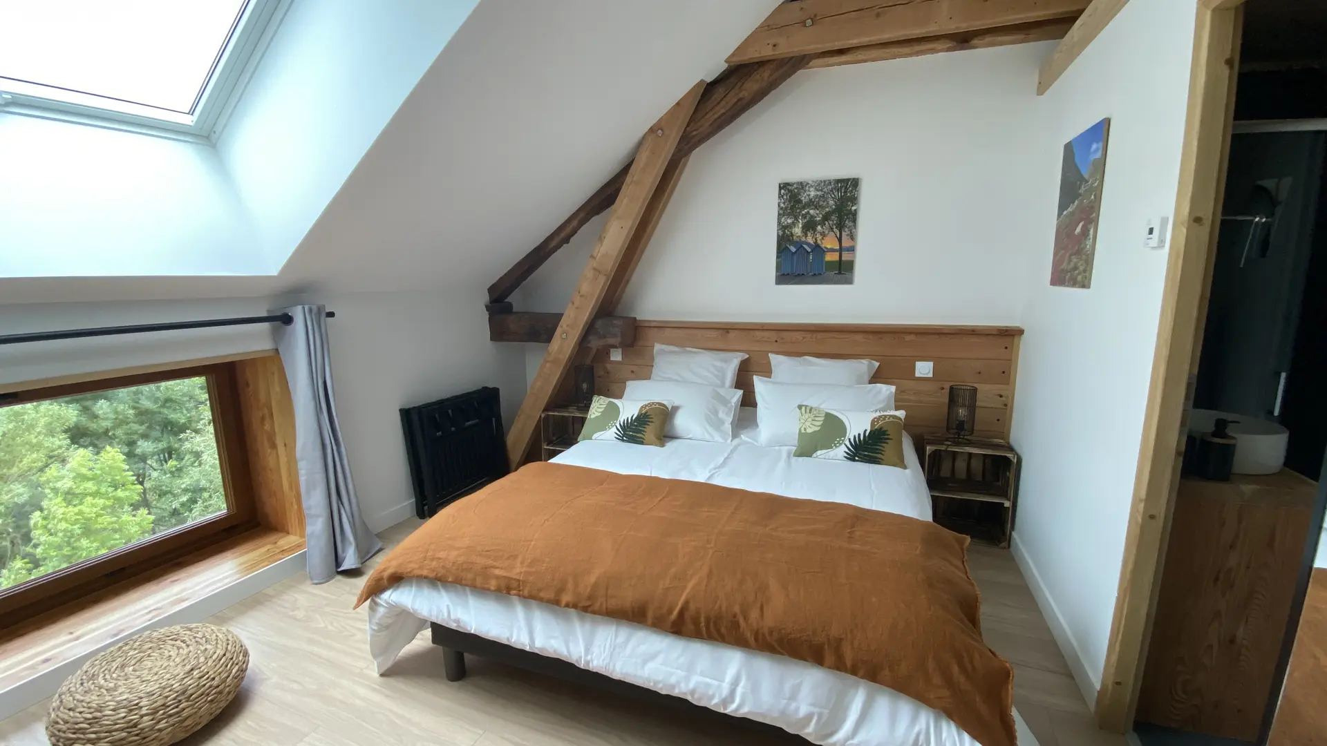 Chambre Pic Saint André (1 grand lit)