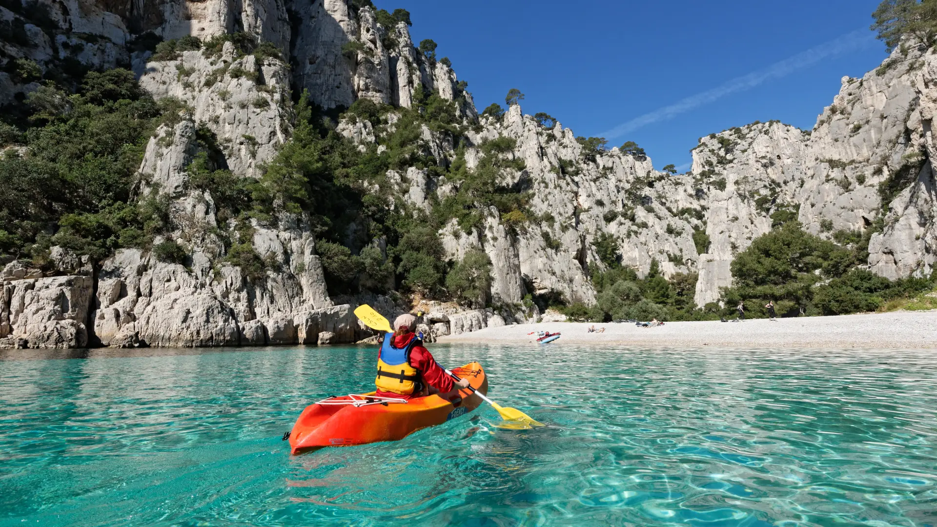 Randonnée accompagnée en kayak de mer dans les Calanques avec le CSLN