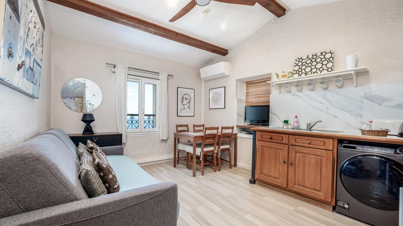 L'Olivier-Mas d'Angeline-Séjour-Cuisine-Beausoleil-Gîtes de France des Alpes-Maritimes