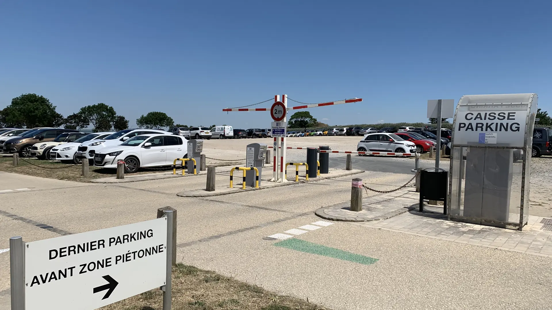 Entrée du parking