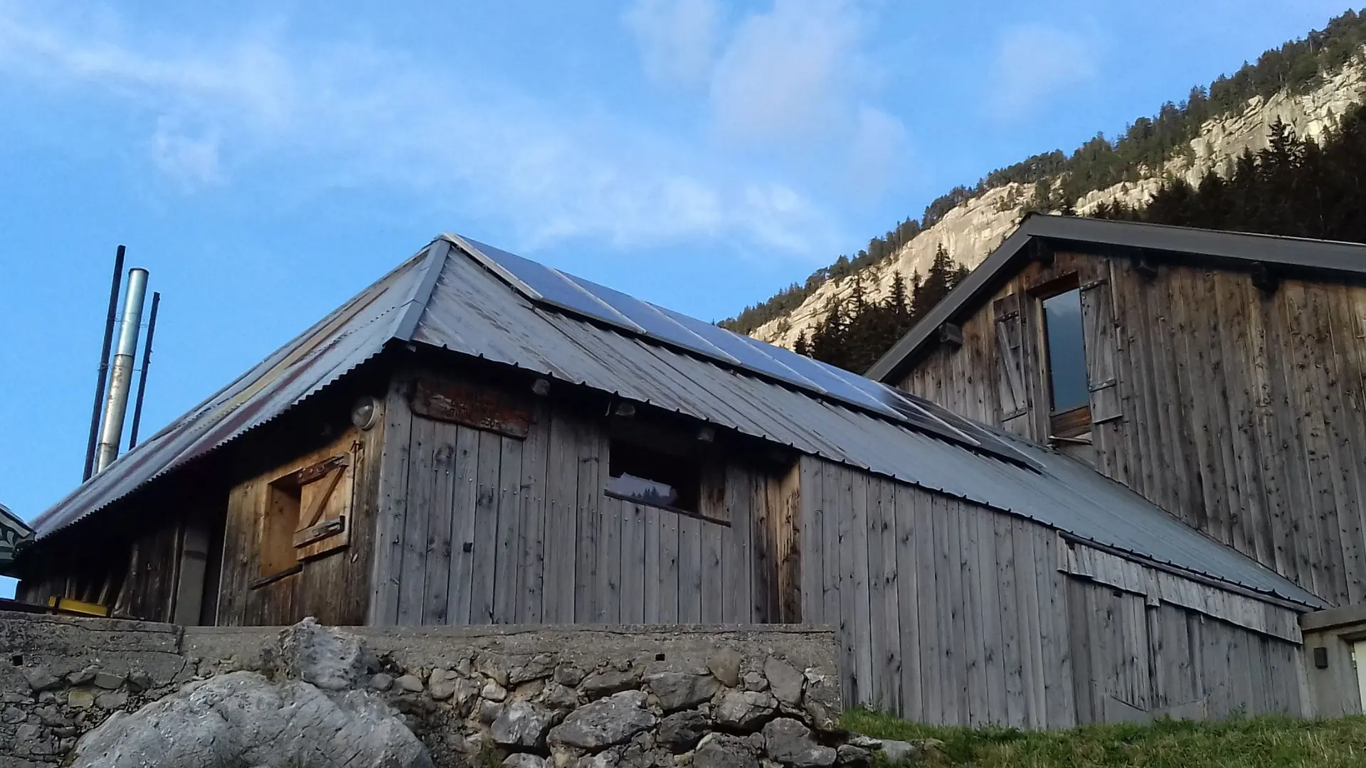refuge les Ailes du Nant de l'extérieur