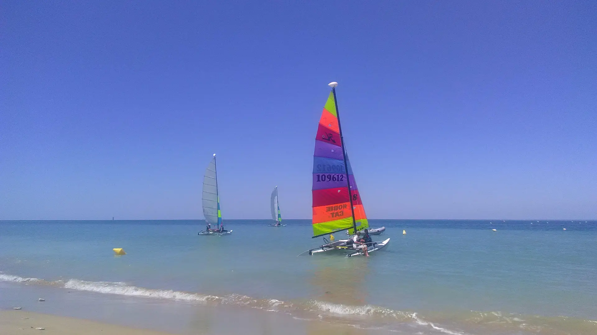 Catamaran plage de la conche