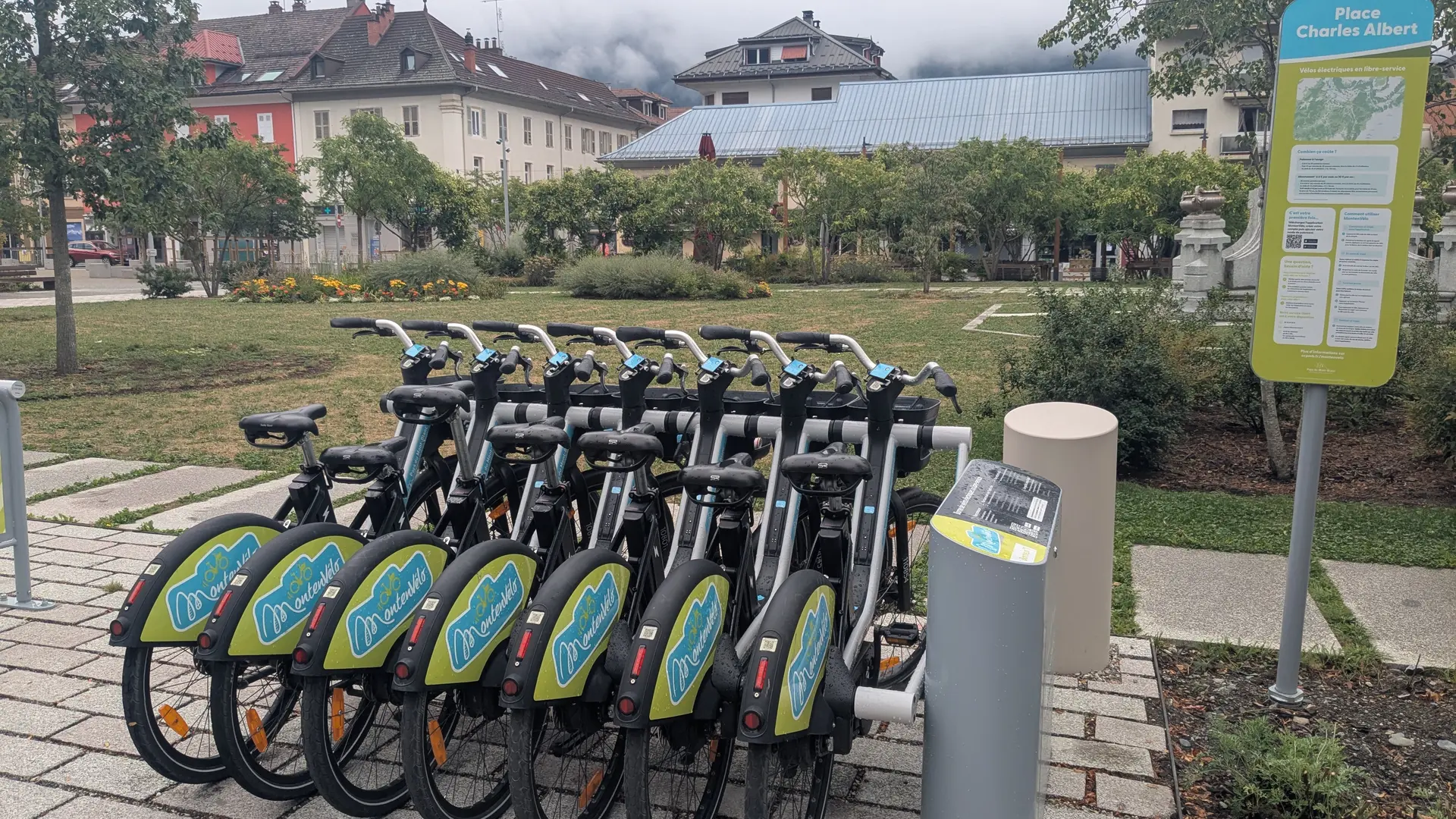 Borne Montenvelo - Place Charles Albert_Sallanches