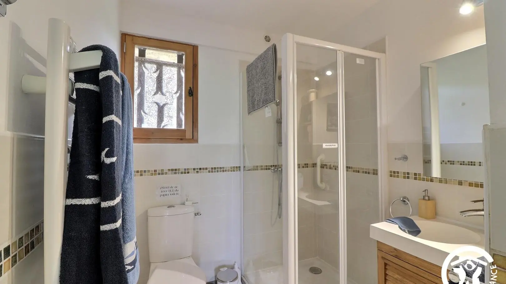 Salle d'eau / wc (mosaïque aux couleurs du sable mouillé)