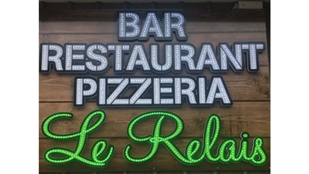 Bar restaurant Le Relais du Dévoluy, au pied des pistes de La Joue du Loup, Alpes du Sud