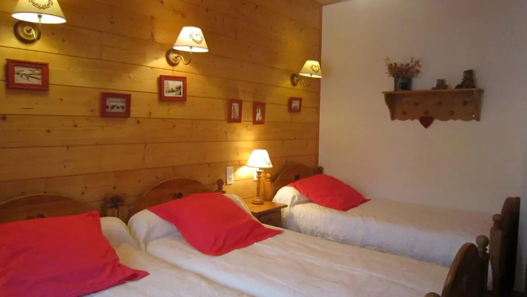 chambre 3 lits