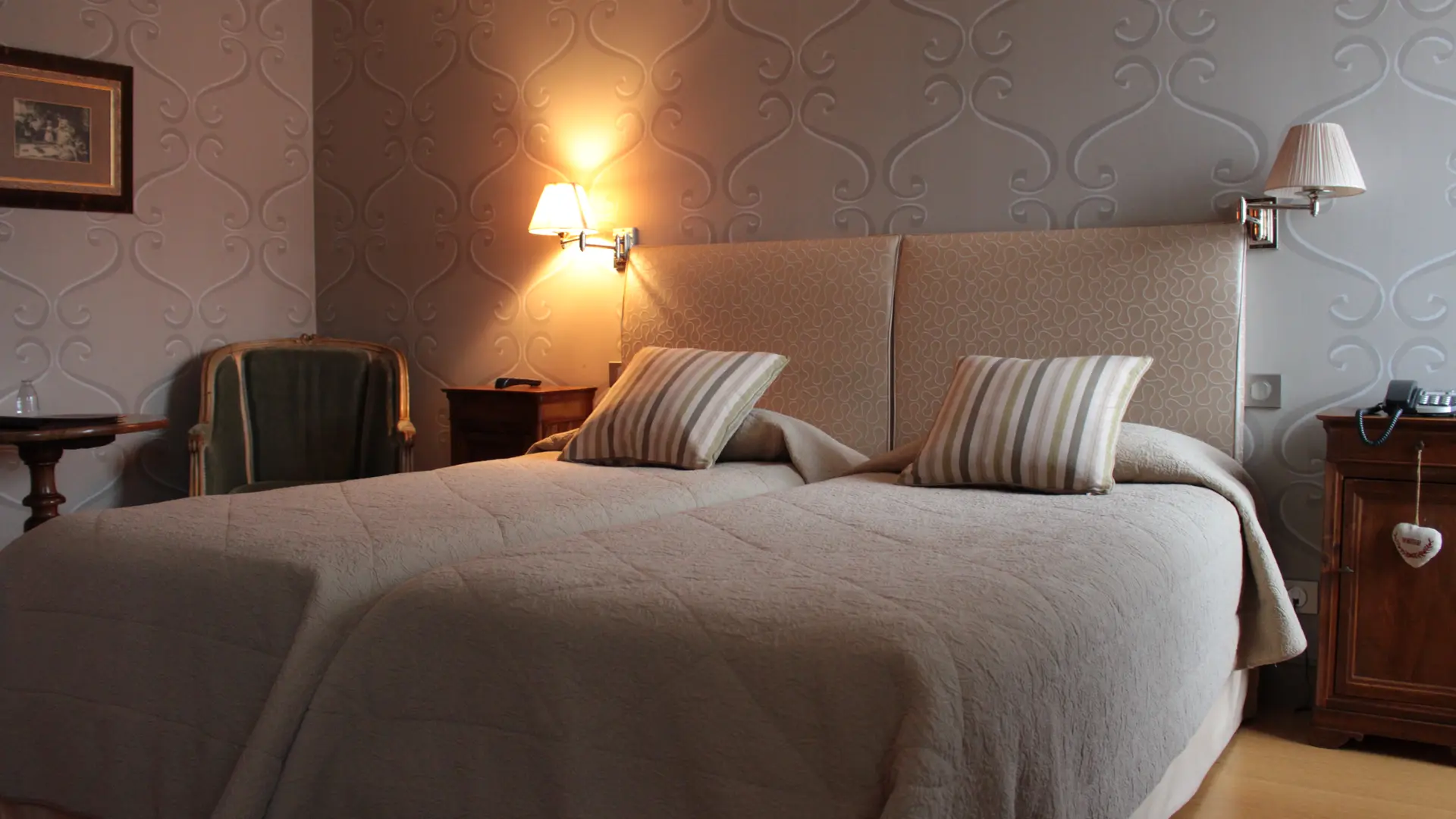 Hotel restaurant Chartron_Saint Donat