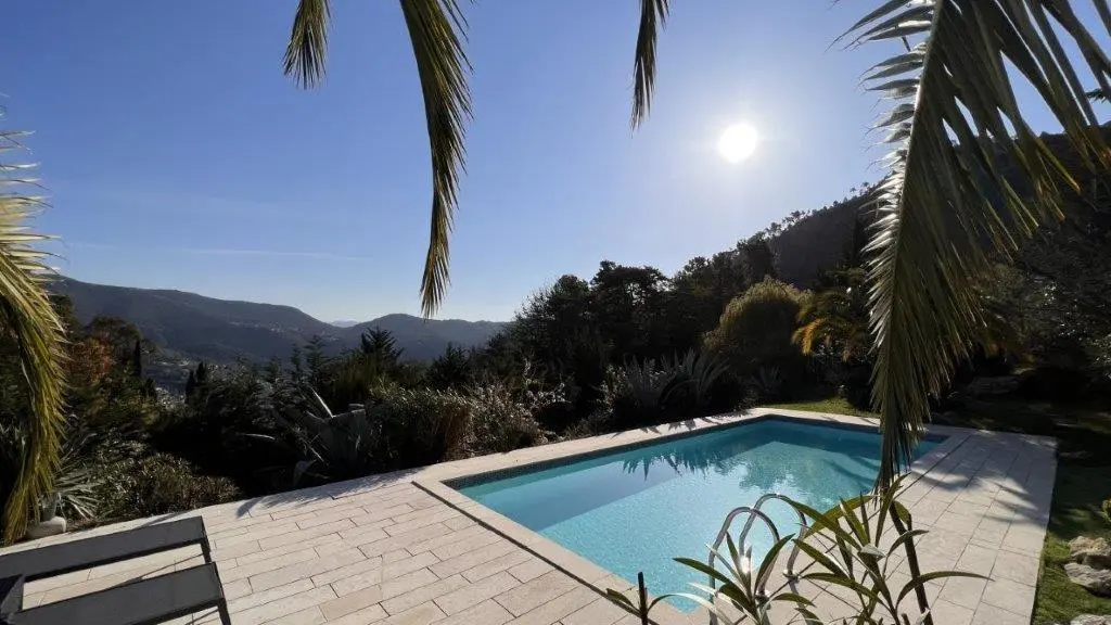 Villa palmeraie Nice® Aspremont 06-Piscine-Gîtes de France des Alpes-Maritimes