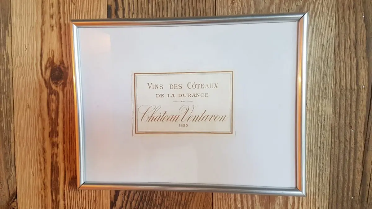 Panneau porte d'entrée chambre La Cuve à Vin