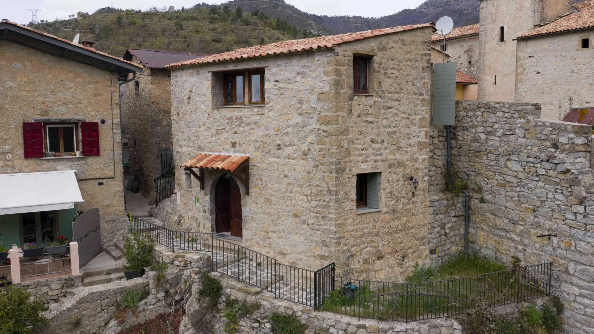 Village Lucéram Gîtes de France Alpes-Maritimes