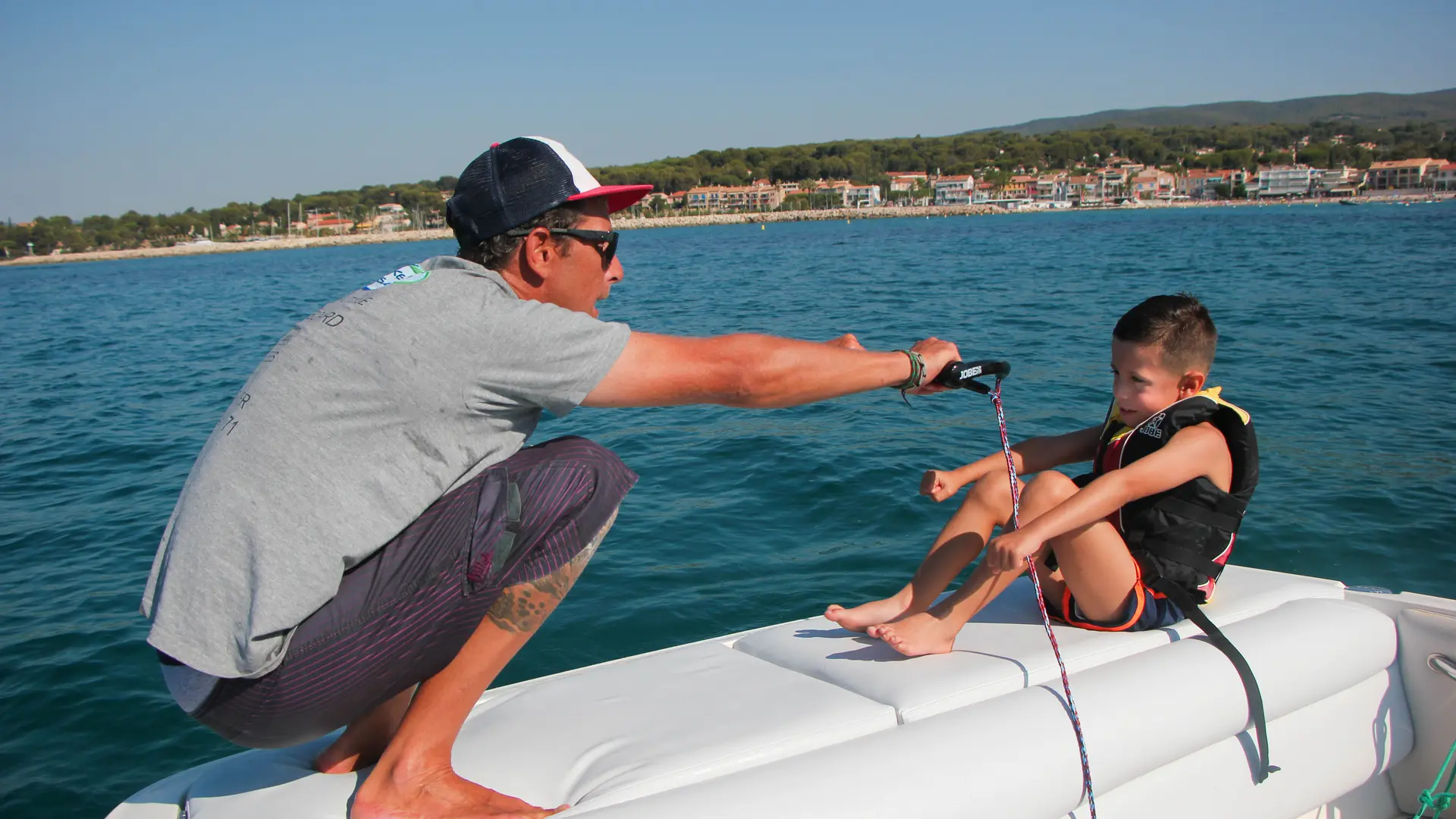 Cours et stages de ski nautique ou wakeboard