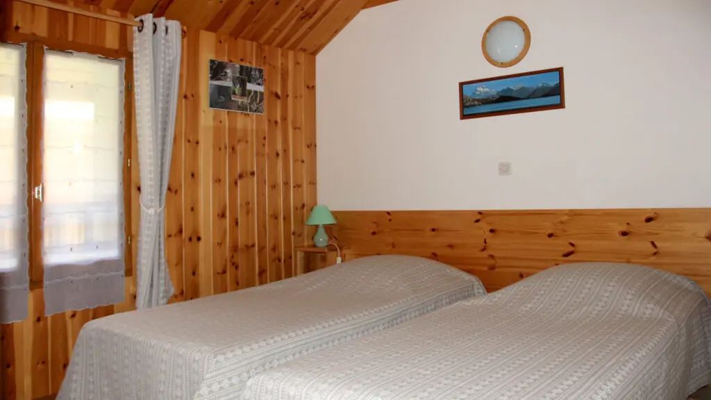 Chambre avec lits simples