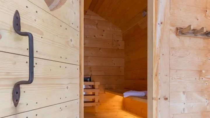 Sauna finlandais traditionnel