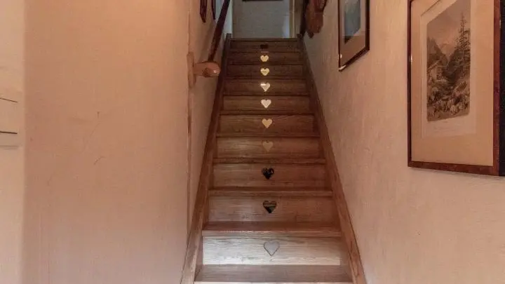 Escalier accès étage
