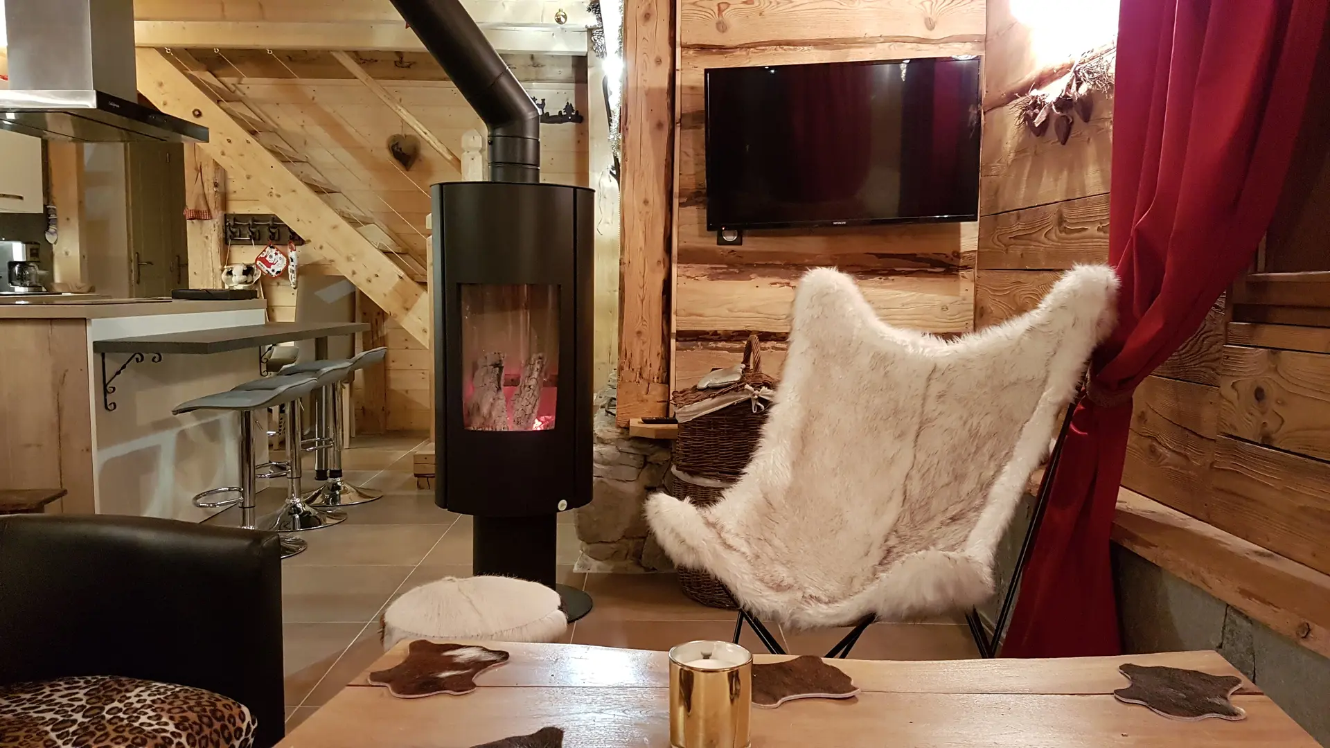 Salon - Chalet le Bois du Roc - Thônes, Haute-Savoie