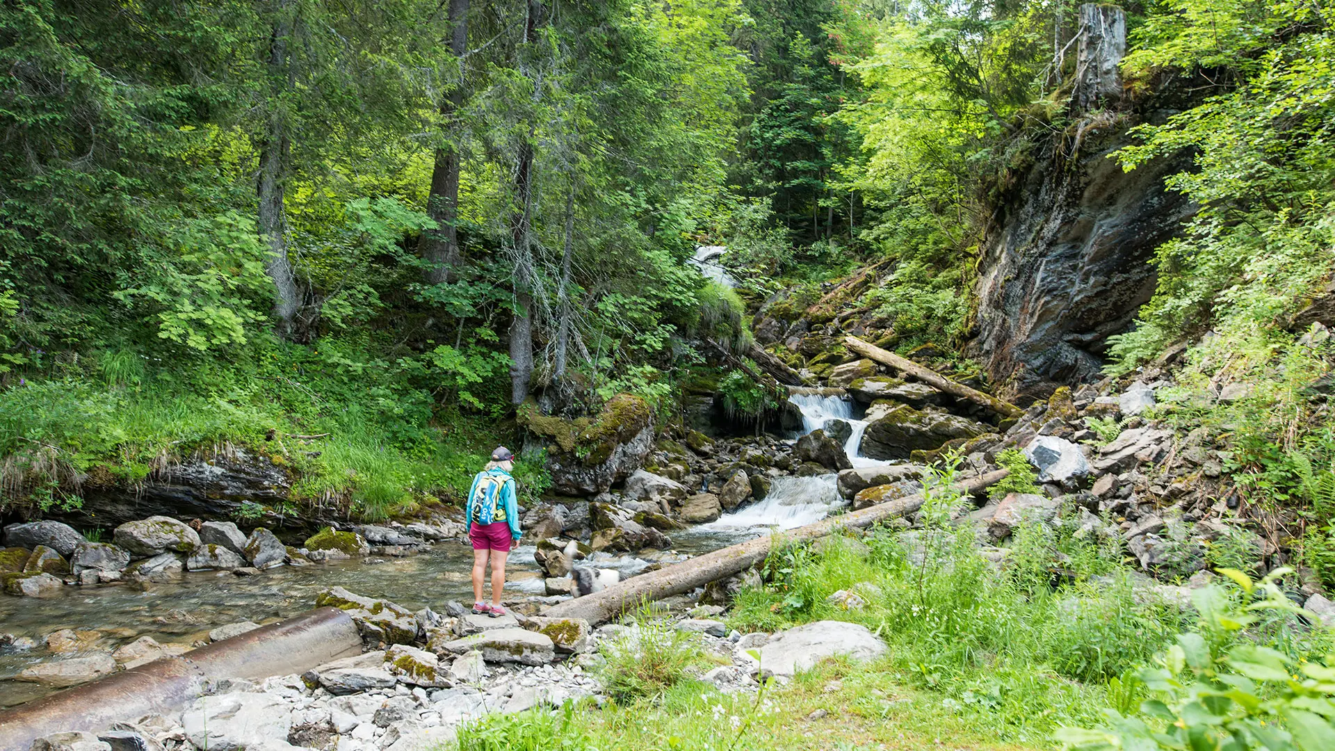 Passage en bord de rivière