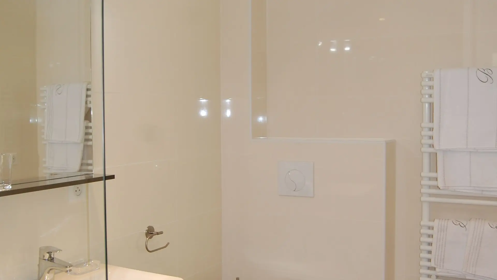 Le Prieuré n°1-Toilette-Saint-Blaise-Gîtes de France des Alpes-Maritimes