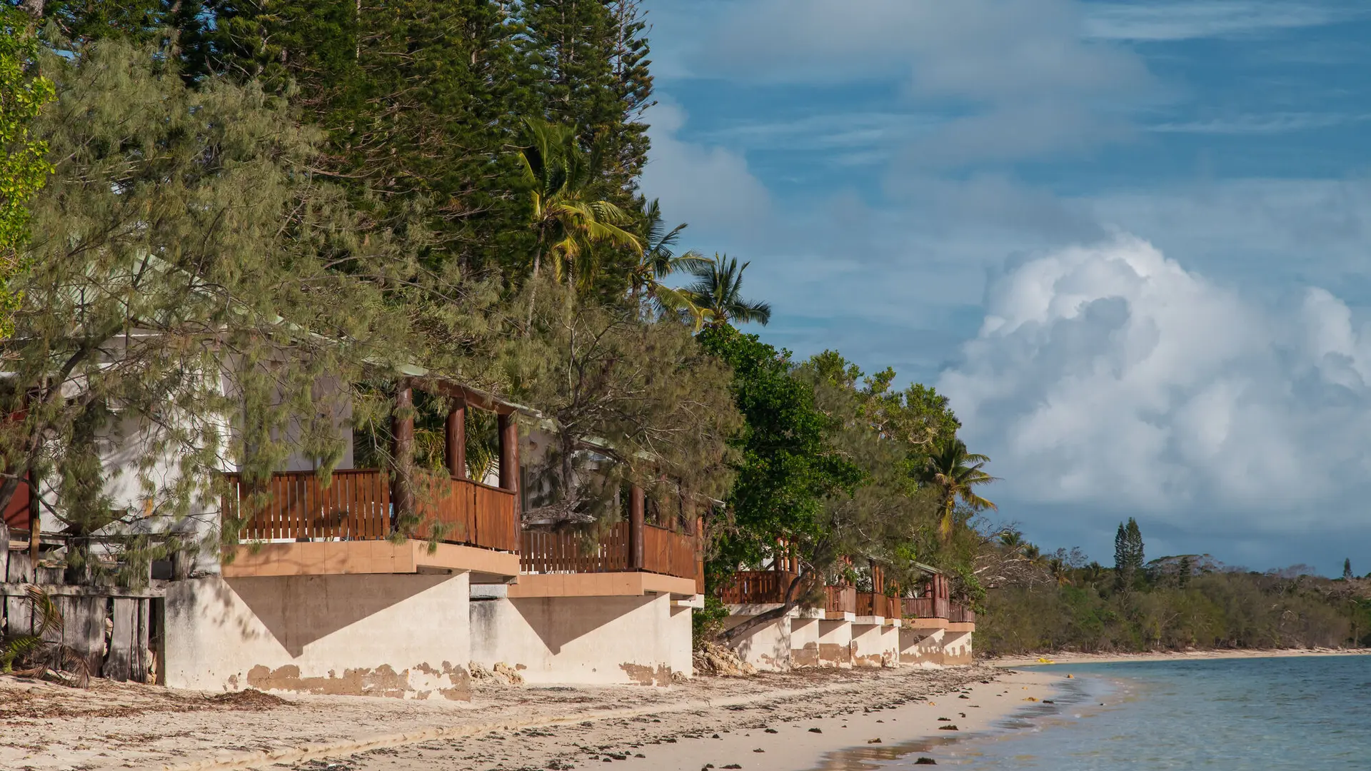 Plage - Baie de Ouaméo