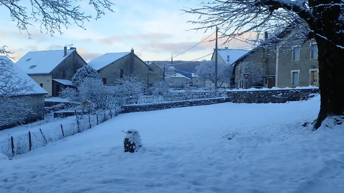 gite d'Appolline vue du gite en hiver