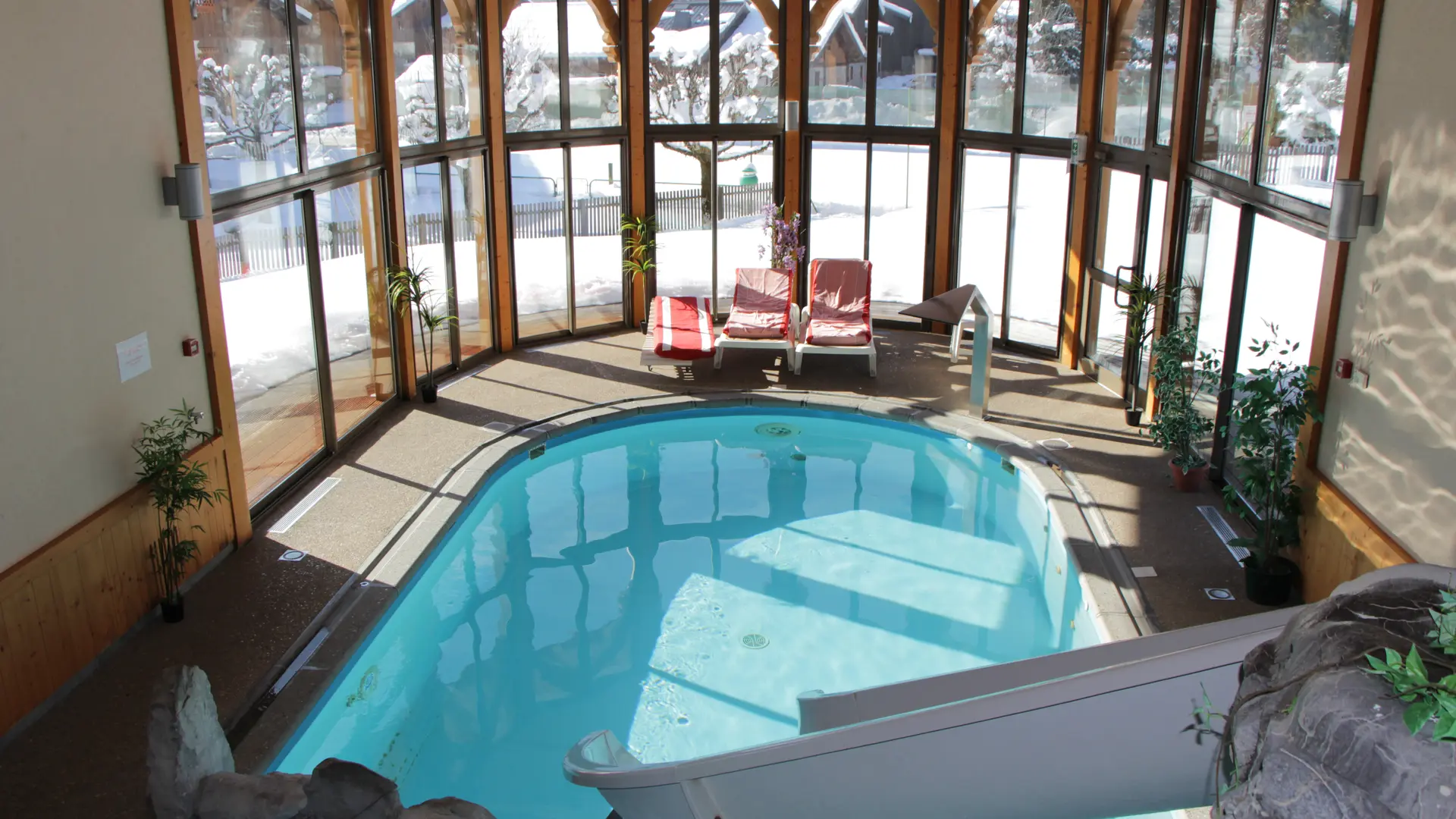 Piscine intérieure