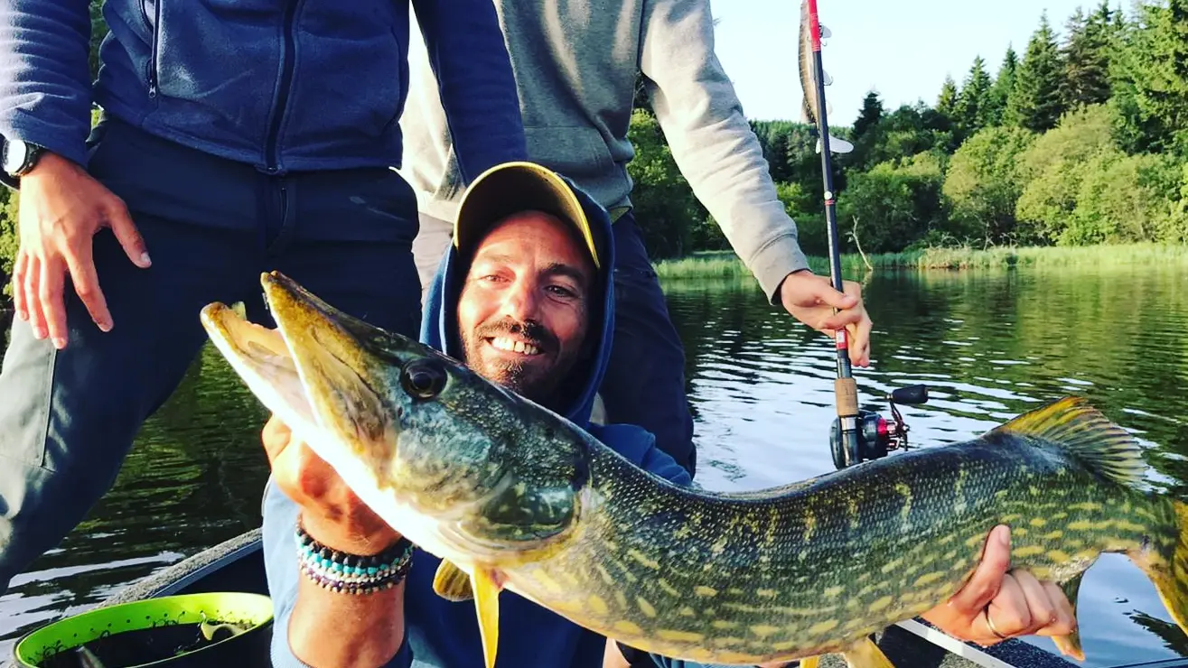 Éclosion pêche - Moniteur guide de pêche